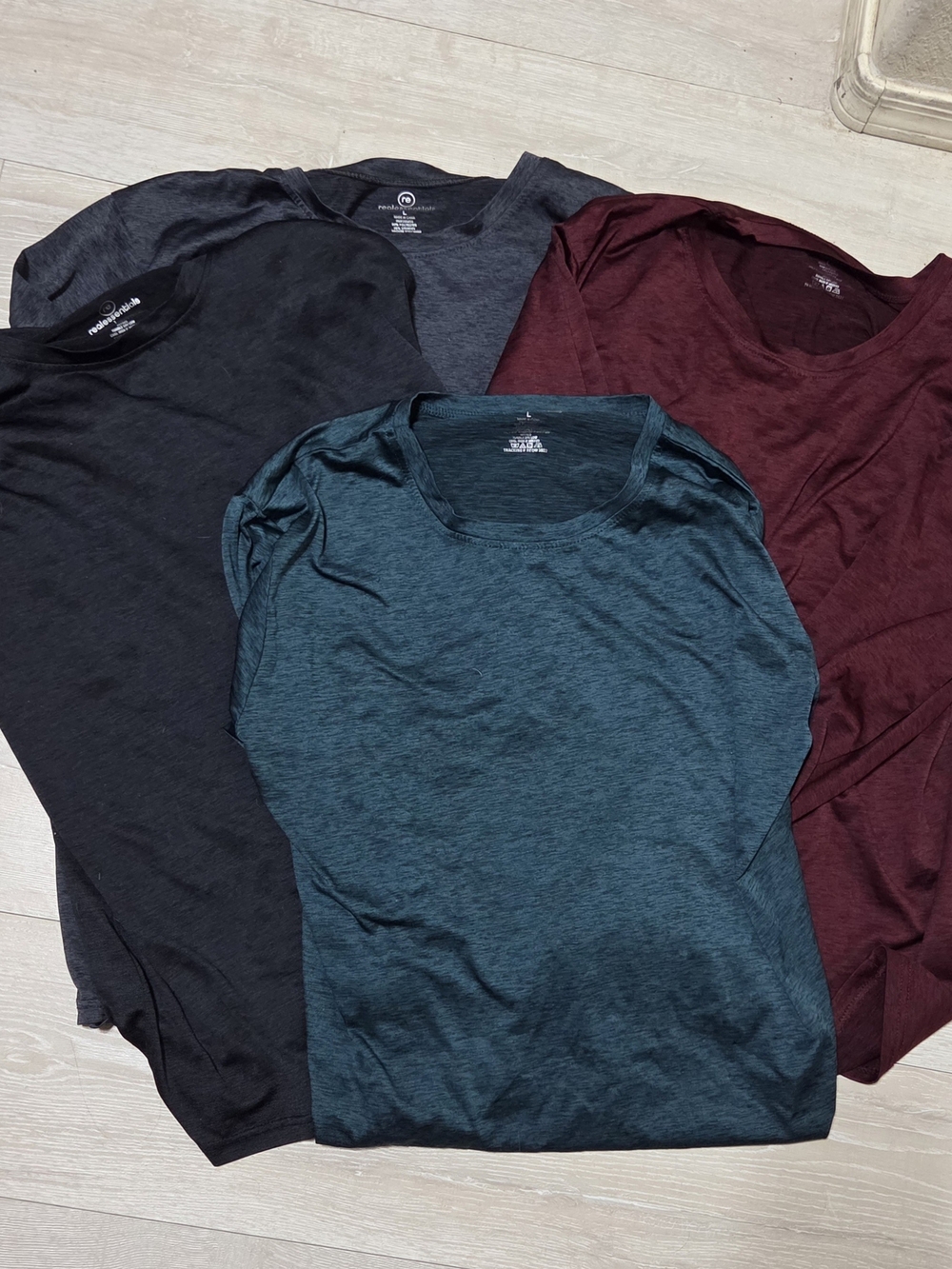 Lot of 4 Mens Real Essentials Long Sleeve Shirts Size Large